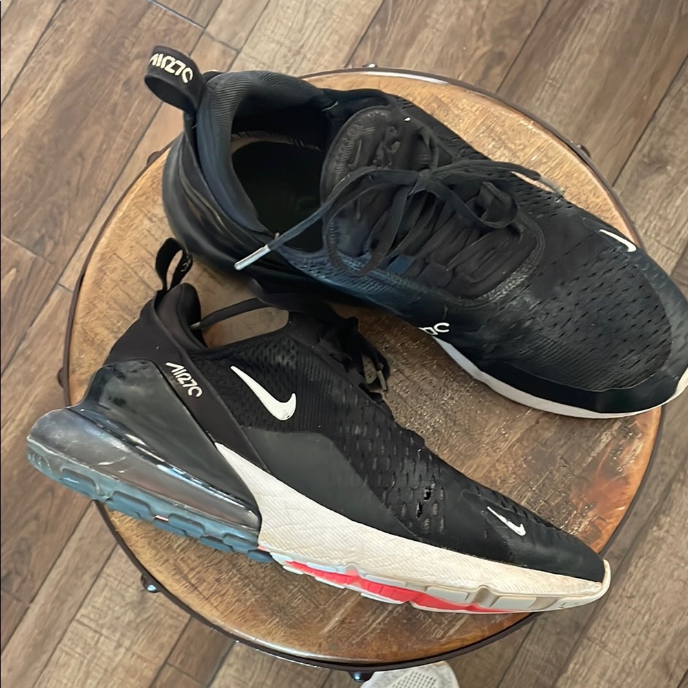 Nike Me ‘s Air Max 270 Sneakers 10.5